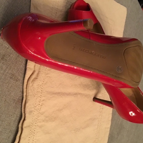 Heels - Picture 2 of 3